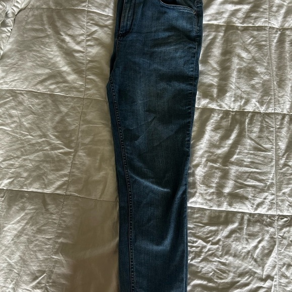 Women’s Blue Jeans - Picture 2 of 5